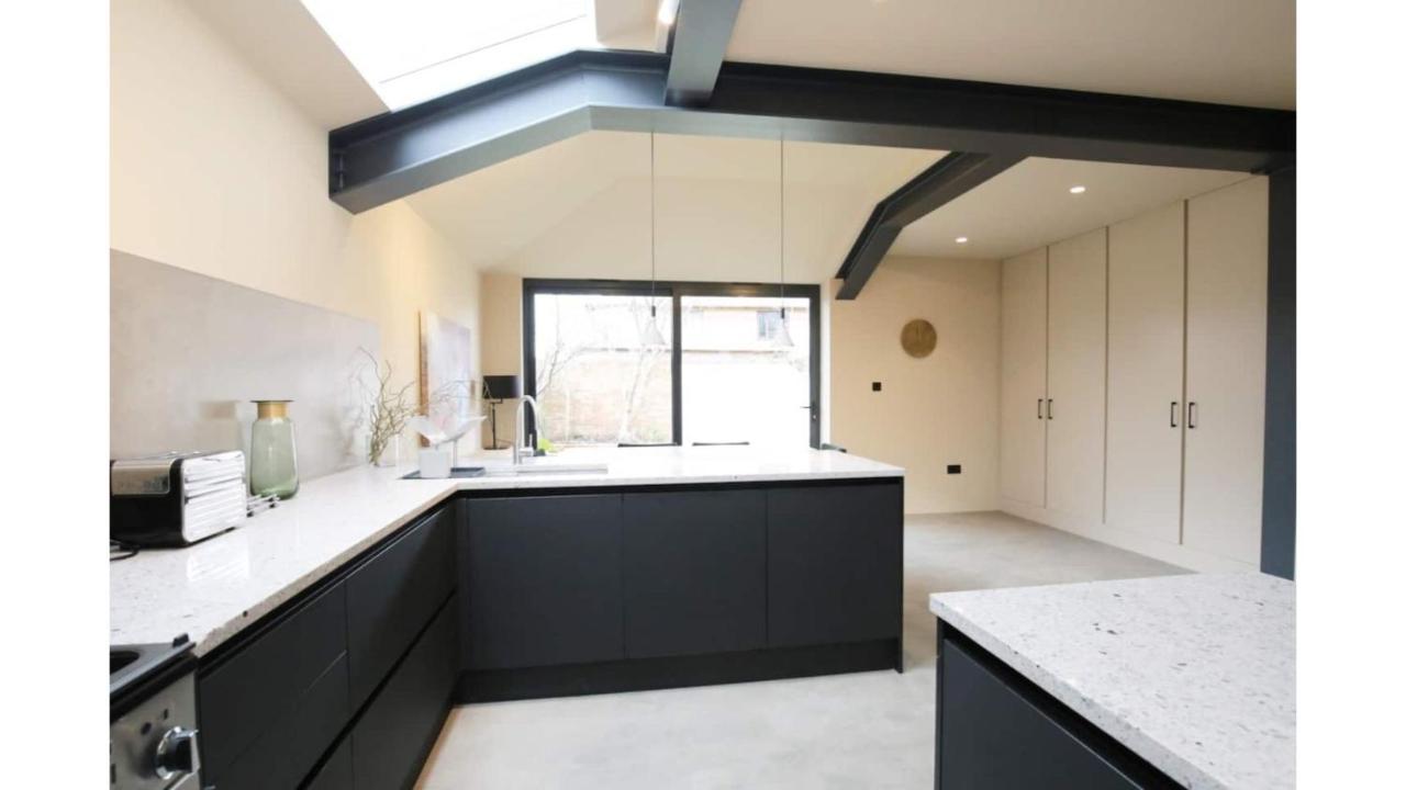 Pass The Keys Stunning, Brand New 3Br Home - Central Оксфорд Экстерьер фото